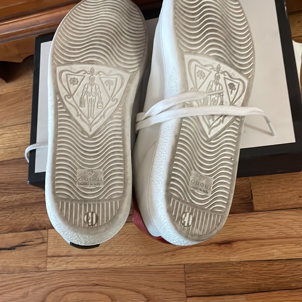 Gucci Sneakers - Picture 4 of 5